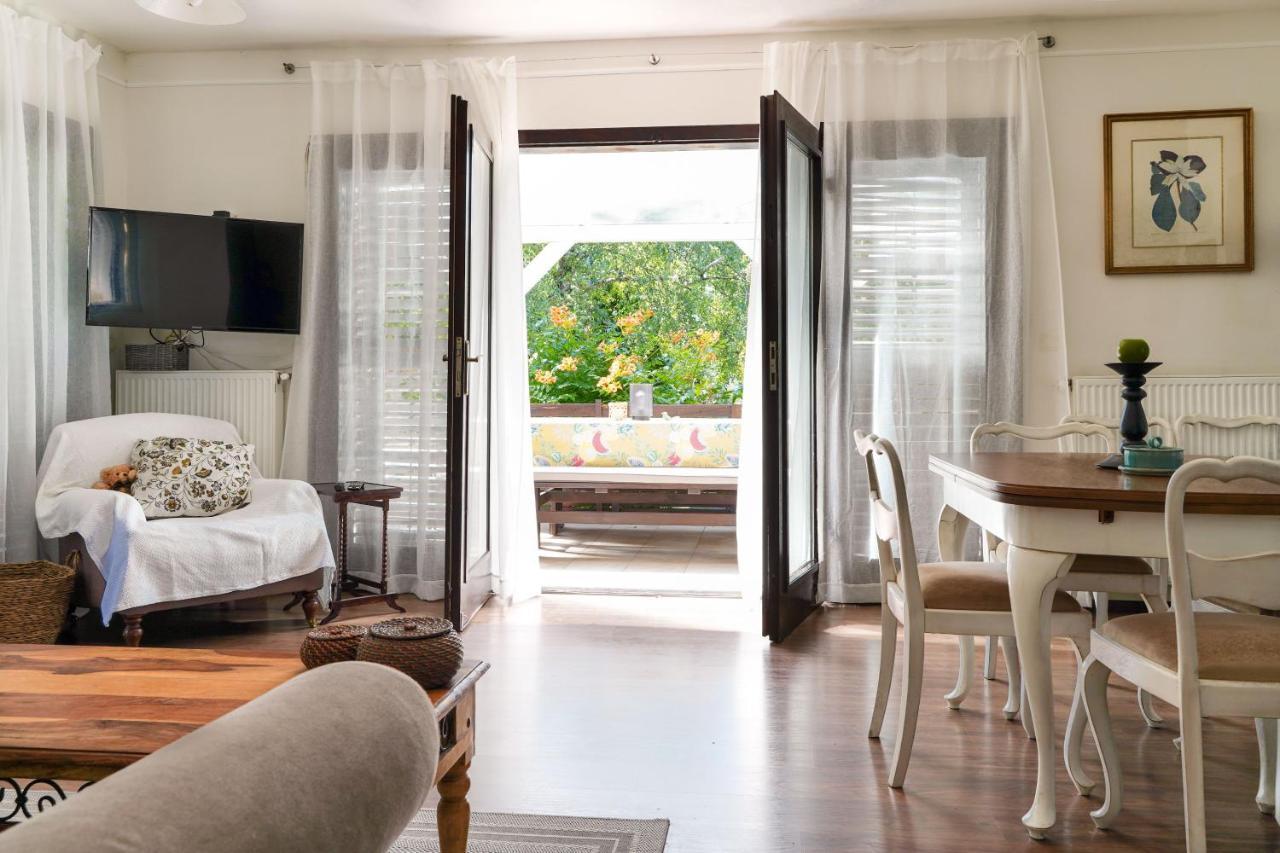 Weber Villa เจเนชดิแอช ภายนอก รูปภาพ